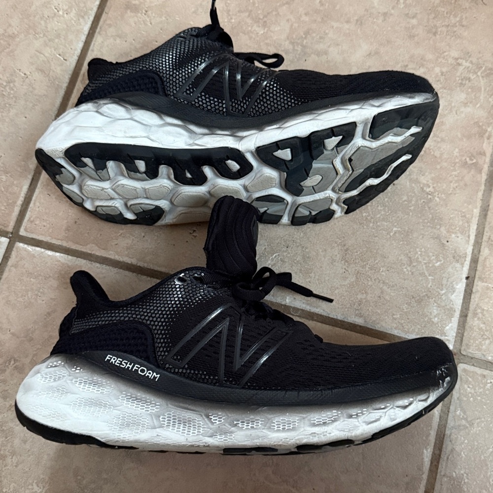 New Balance fresh foam & more size 8 sneakers  / runners
